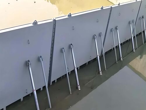 多支点钢坝闸施工：大型灌区多支点钢坝闸快速输水工程实例案例实景图